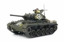 Tamiya 1/35 M24 Chaffee(Italeri)