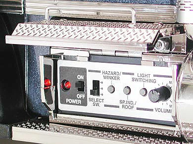 Tamiya MFC-01 Tractor Unit Multi Function Control Unit - US 4 Tamiya MFC-01 Tractor Unit Multi Function Control Unit - US - Image 4