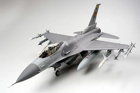 Tamiya 1/32 Lockheed F-16 Cj F.Falcon 6 Tamiya 1/32 Lockheed F-16 Cj F.Falcon - Image 6