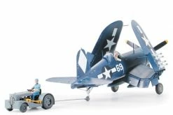 Tamiya Vought F4U-1D Corsair With Moto Tug